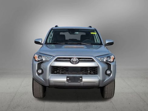 Used 2024 Toyota 4Runner TRD Off-Road image 9