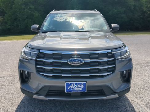 Certified 2025 Ford Explorer Active w/ Active Comfort Package RWD image 7