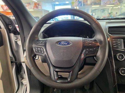 Used 2018 Ford Explorer 4WD image 10