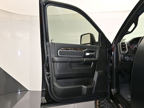 New 2026 RAM 2500 Big Horn AWD/4WD image 10