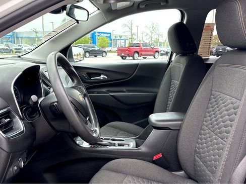 Used 2021 Chevrolet Equinox LT image 11