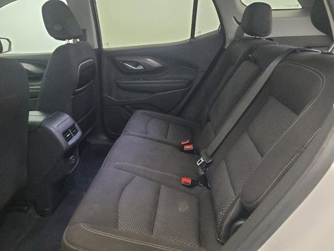 Used 2023 GMC Terrain SLE image 18