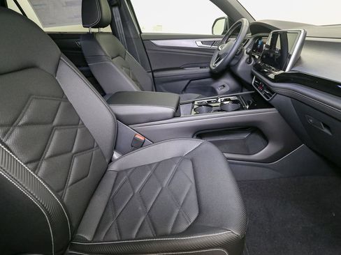 New 2026 Volkswagen Atlas Cross Sport SE AWD/4WD image 15