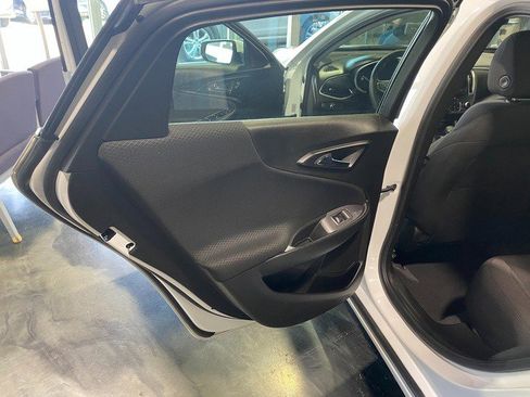 Used 2023 Chevrolet Malibu LT FWD image 14