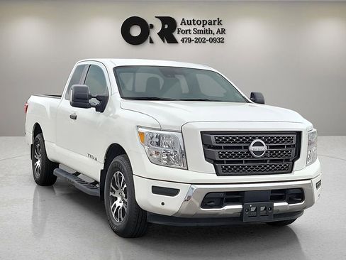 Used 2024 Nissan Titan SV w/ SV Utility Package image 1