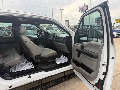 Used 2020 Ford F250 XL w/ Power Equipment Group AWD/4WD image 17