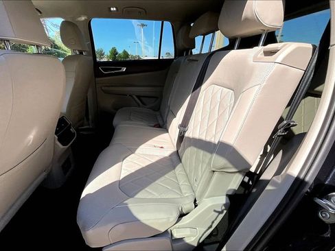New 2026 Volkswagen Atlas SEL Premium R-Line AWD/4WD image 17