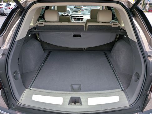 Certified 2023 Cadillac XT5 Premium Luxury FWD image 17