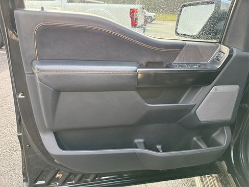 Used 2023 Ford F150 Platinum image 10