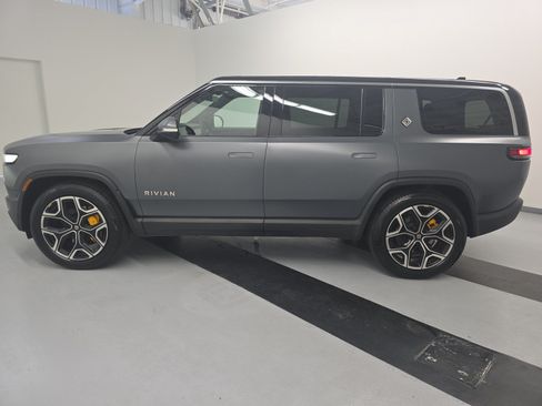 Used 2024 Rivian R1S Adventure AWD/4WD image 2