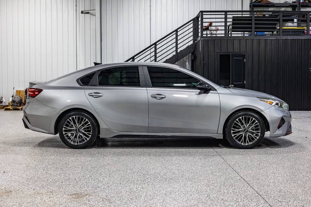 Used 2024 Kia Forte GT-Line w/ GT-Line Premium Package FWD image 6