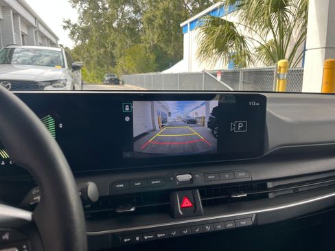 Used 2025 Kia K4 LXS image 17