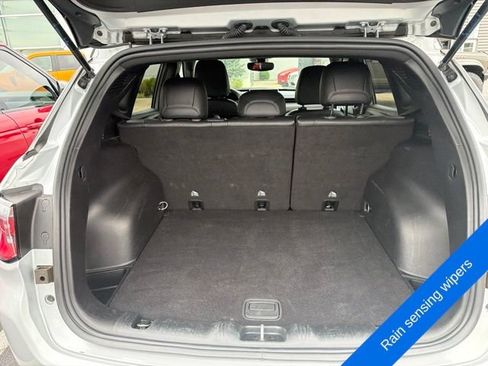 Used 2025 Jeep Compass Trailhawk AWD/4WD image 12