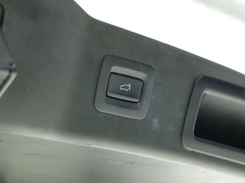 Used 2020 MAZDA CX-5 Touring image 38