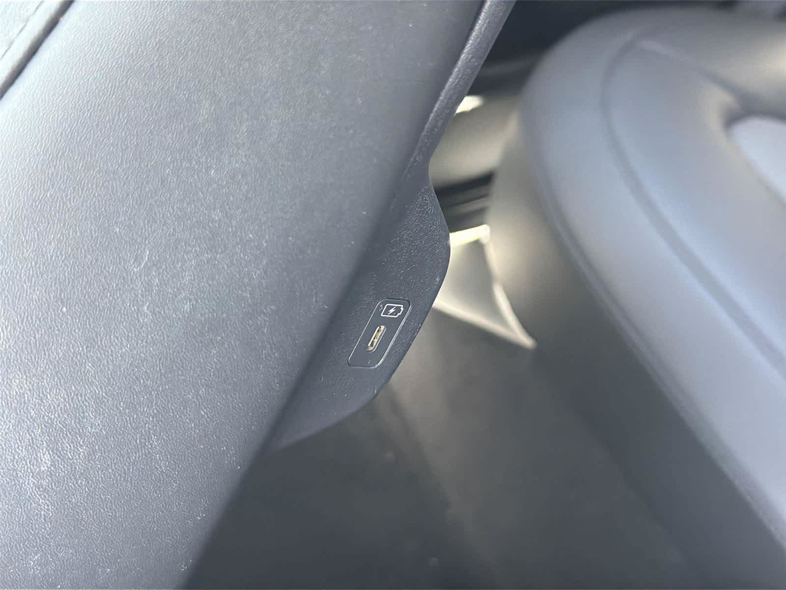Used 2023 Kia Niro Wind FWD image 42