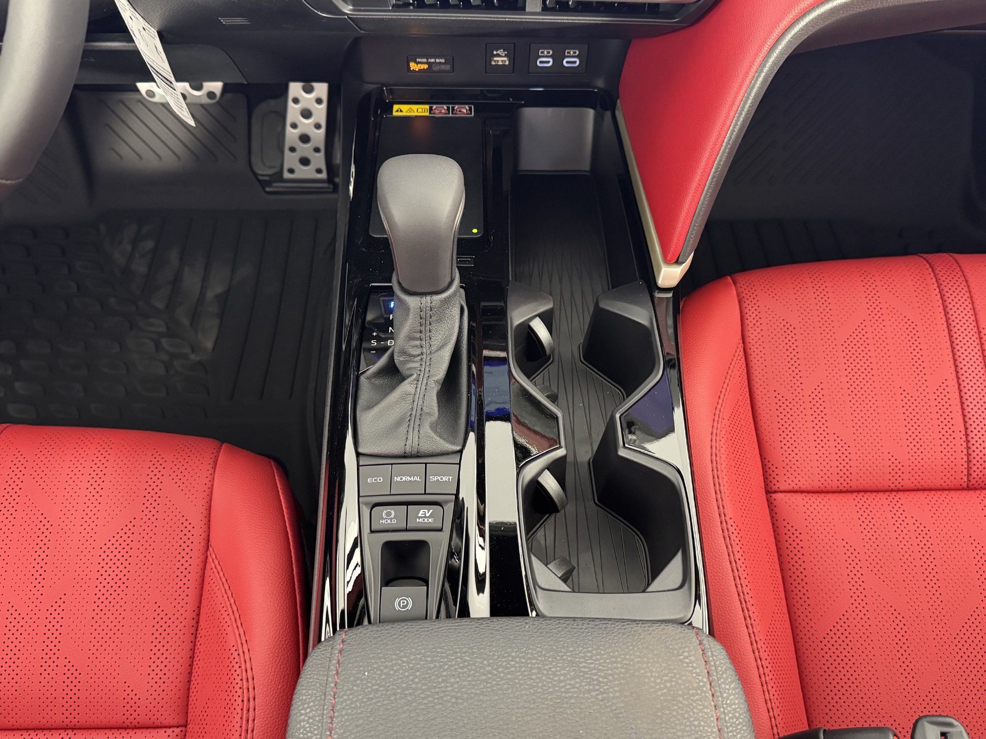 New 2026 Toyota Camry XSE FWD image 9