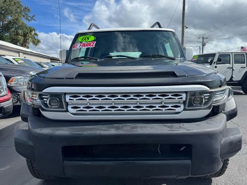 Used 2008 Toyota FJ Cruiser 4WD image 2