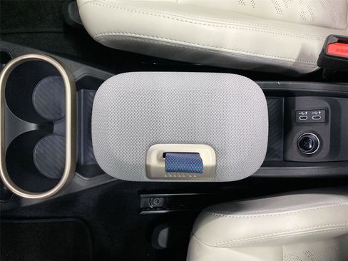 Certified 2025 MINI Cooper S image 27