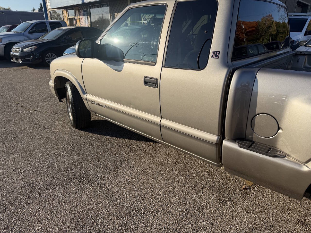 Used 1999 GMC Sonoma SLS w/ Super Spec Pkg 3 RWD image 29