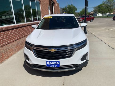 Used 2024 Chevrolet Equinox LT w/ LPO, Floor Liner Package AWD/4WD image 5