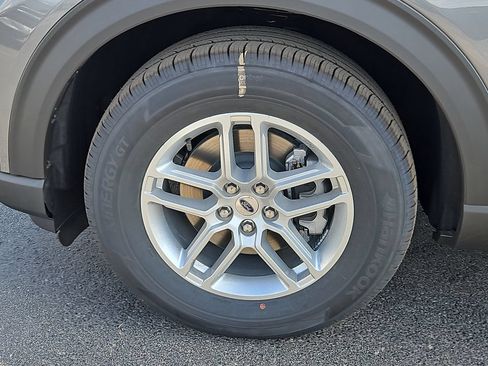 New 2026 Ford Explorer Active w/ Active Comfort Package RWD image 17