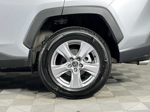 Used 2025 Toyota RAV4 XLE AWD/4WD image 30