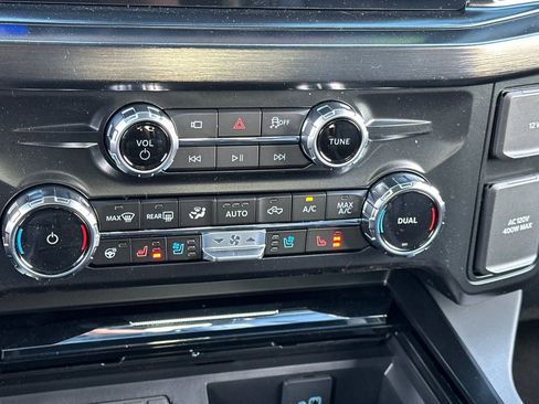 New 2026 Ford F250 Lariat w/ Black Appearance Package AWD/4WD image 18