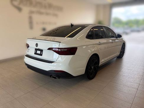 Used 2023 Volkswagen Jetta GLI Autobahn FWD image 2