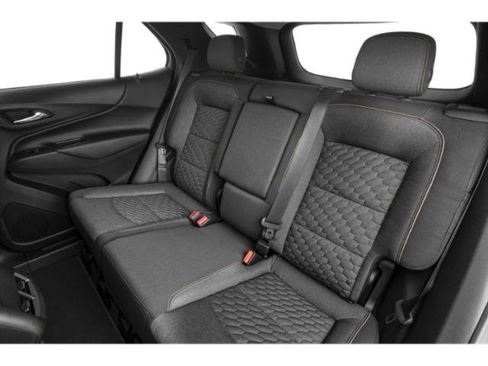 Used 2018 Chevrolet Equinox LT FWD image 27