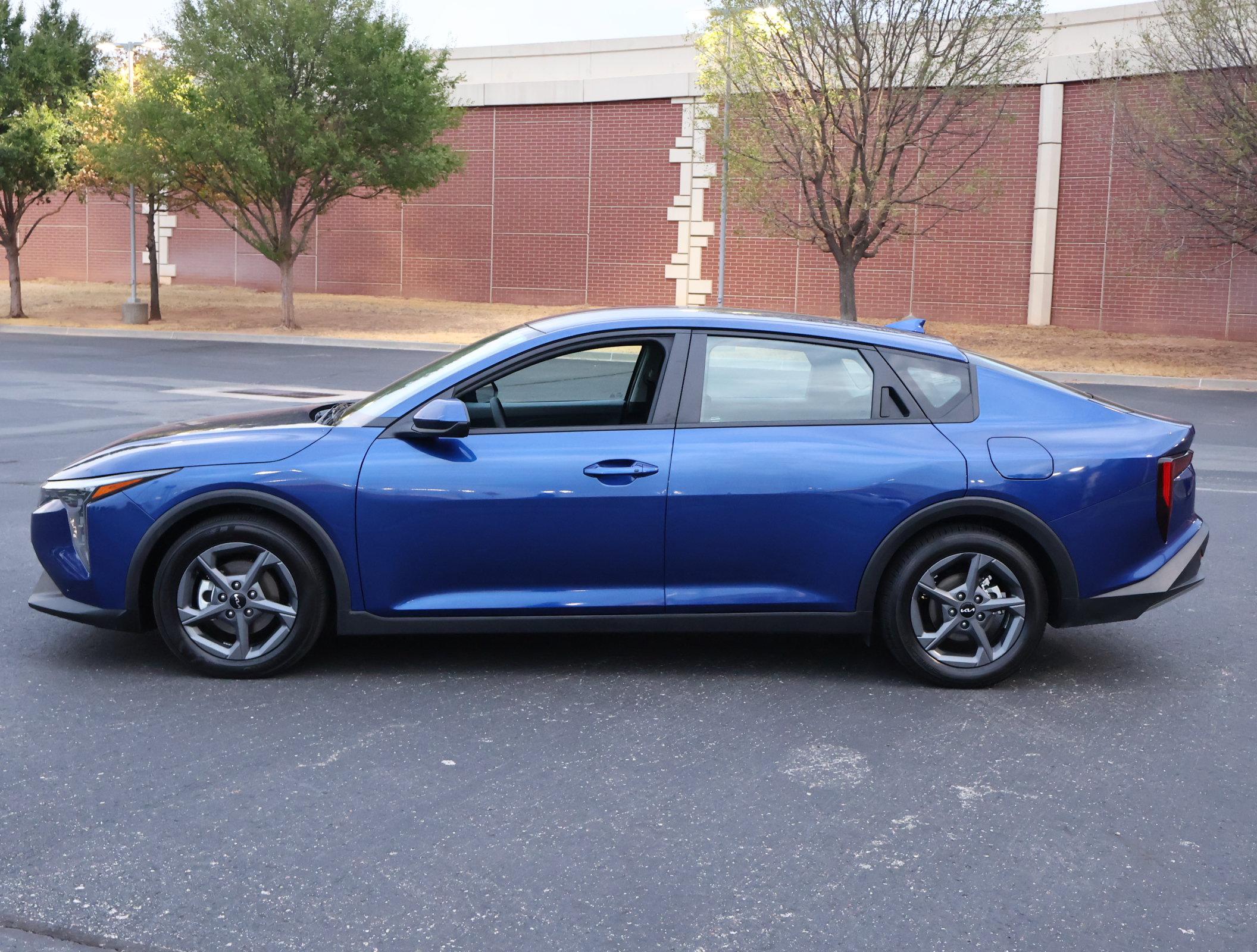 Used 2025 Kia K4 FWD image 25