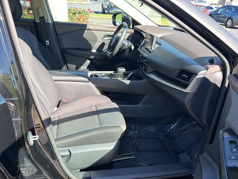 Used 2023 Nissan Rogue SV AWD/4WD image 13