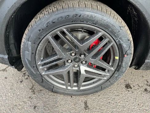 New 2026 Ford Explorer ST w/ Sun And Sound Package image 9