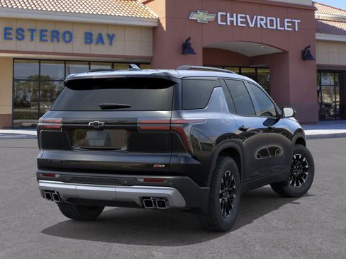 New 2026 Chevrolet Traverse Z71 w/ Driver Confidence Package AWD/4WD image 4