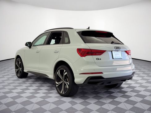 Used 2023 Audi Q3 2.0T Premium Plus w/ Premium Plus Package AWD/4WD image 3