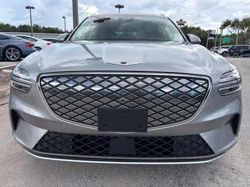 Used 2023 Genesis Electrified GV70 w/ Prestige Package image 28