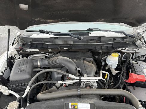 Used 2018 RAM 1500 Sport image 10