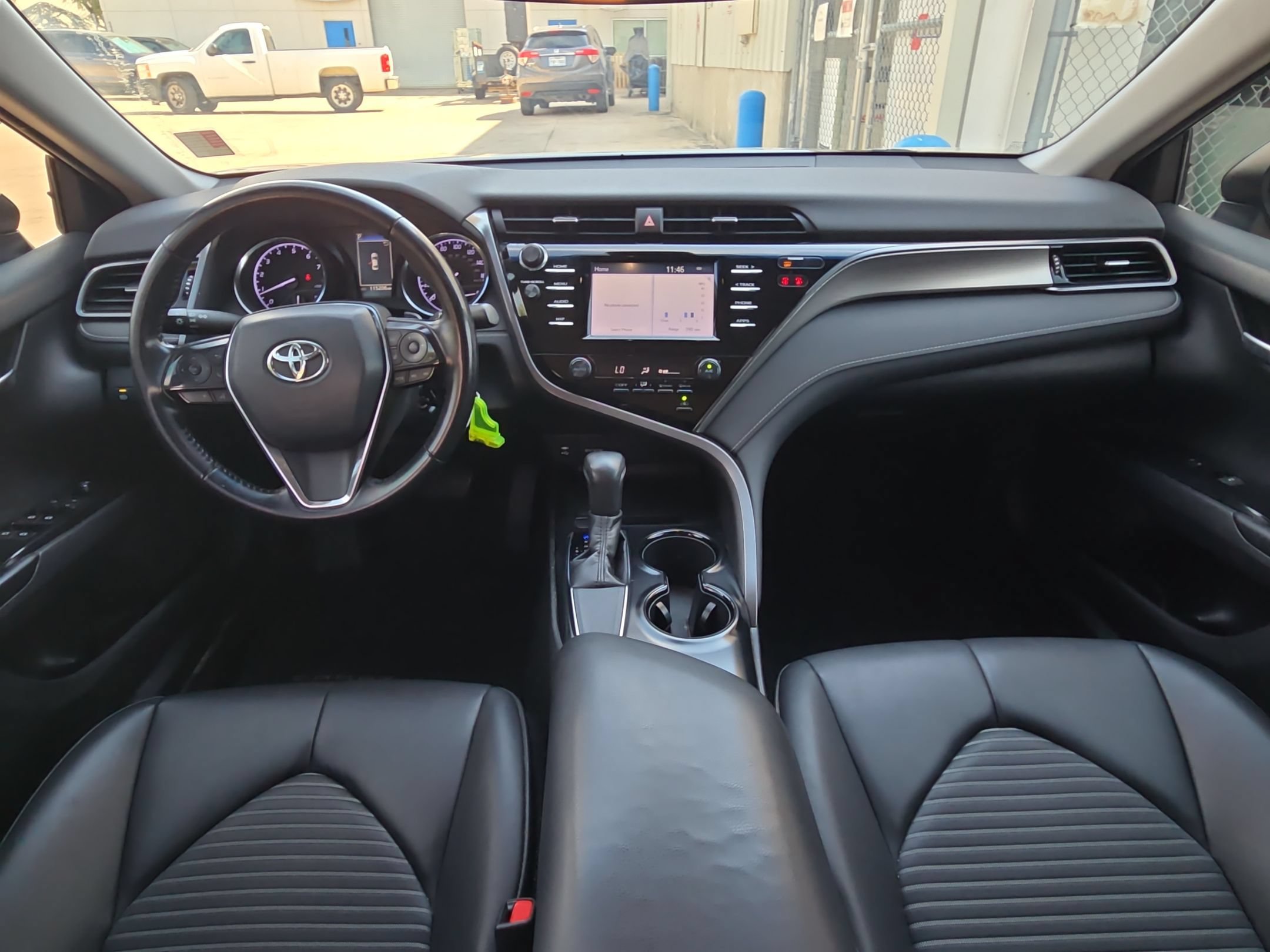Used 2019 Toyota Camry SE FWD image 16