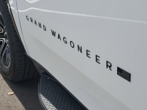 New 2026 Jeep Grand Wagoneer 2WD image 6