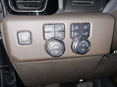 Certified 2023 GMC Sierra 1500 Denali AWD/4WD image 18