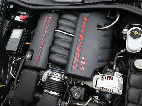 Used 2011 Chevrolet Corvette Convertible w/ Preferred Equipment Group RWD image 32