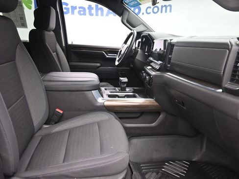 Used 2023 Chevrolet Silverado 1500 LT Trail Boss w/ Protection Package AWD/4WD image 7