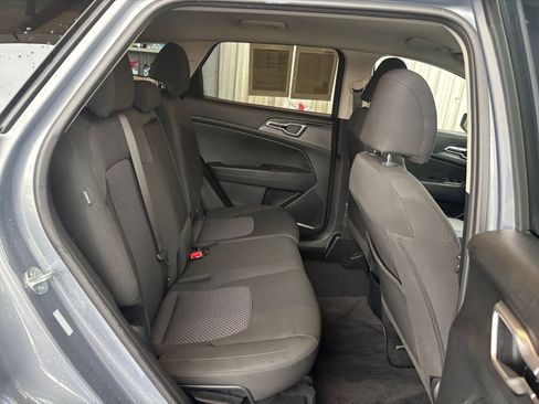 Used 2025 Kia Sportage LX image 24