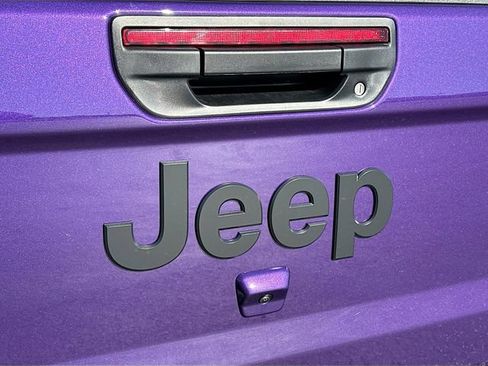 New 2026 Jeep Gladiator Sport image 18
