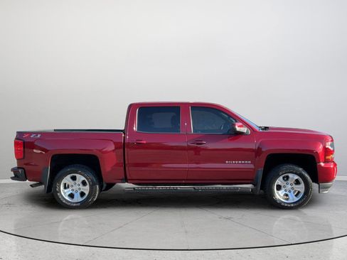 Used 2018 Chevrolet Silverado 1500 LT w/ All Star Edition AWD/4WD image 6