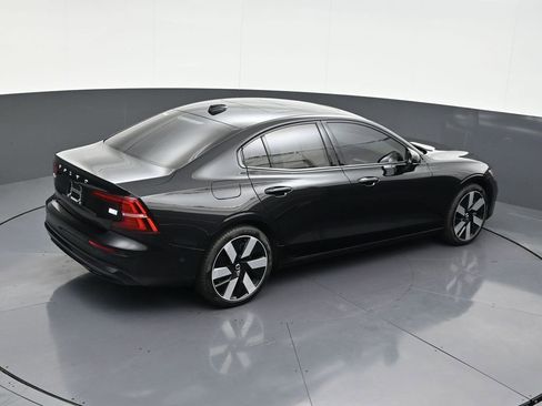 Certified 2024 Volvo S60 T8 Plus image 20