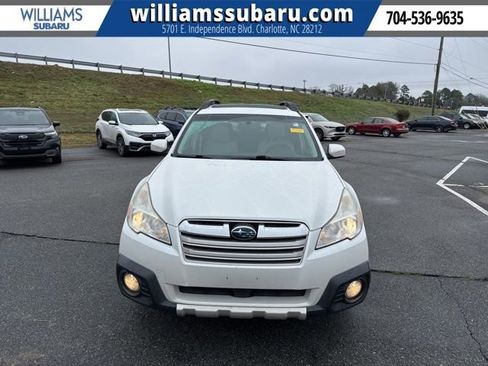 Used 2013 Subaru Outback 2.5i Limited w/ Moonroof Pkg image 2
