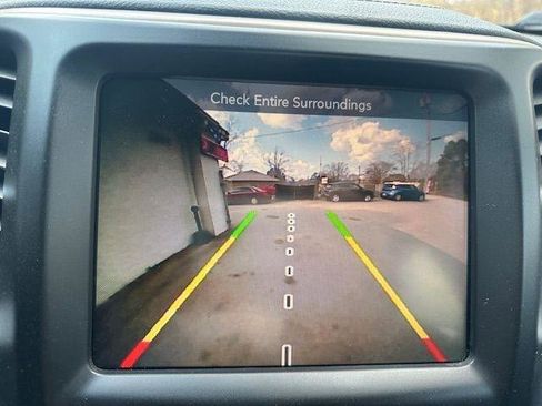 Used 2015 Jeep Cherokee Latitude image 18