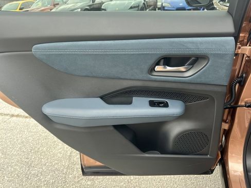 Used 2023 Nissan Ariya image 28