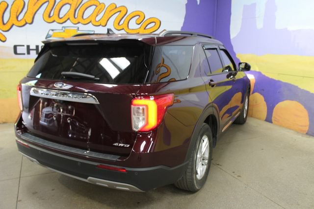 Used 2022 Ford Explorer XLT w/ Equipment Group 202A AWD/4WD image 8