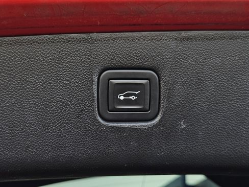 Used 2022 Chevrolet Blazer RS w/ Enhanced Convenience Package image 10